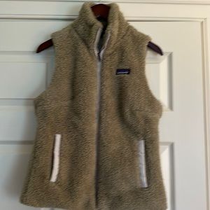 Women’s Patagonia Sherpa fleece vest